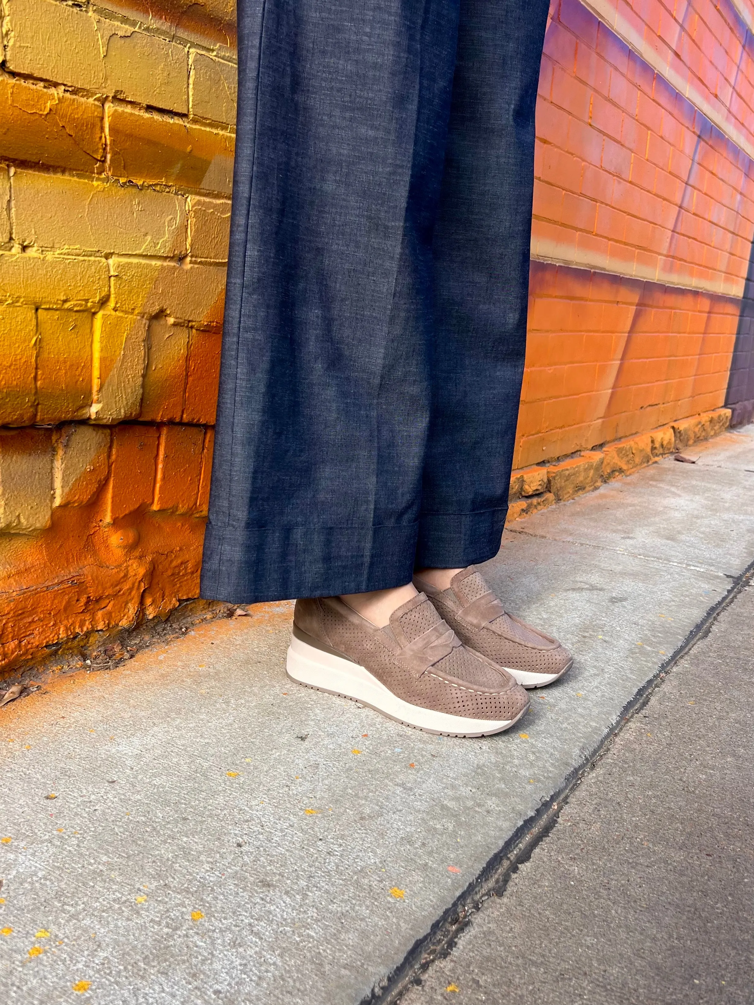 Fenna in Taupe