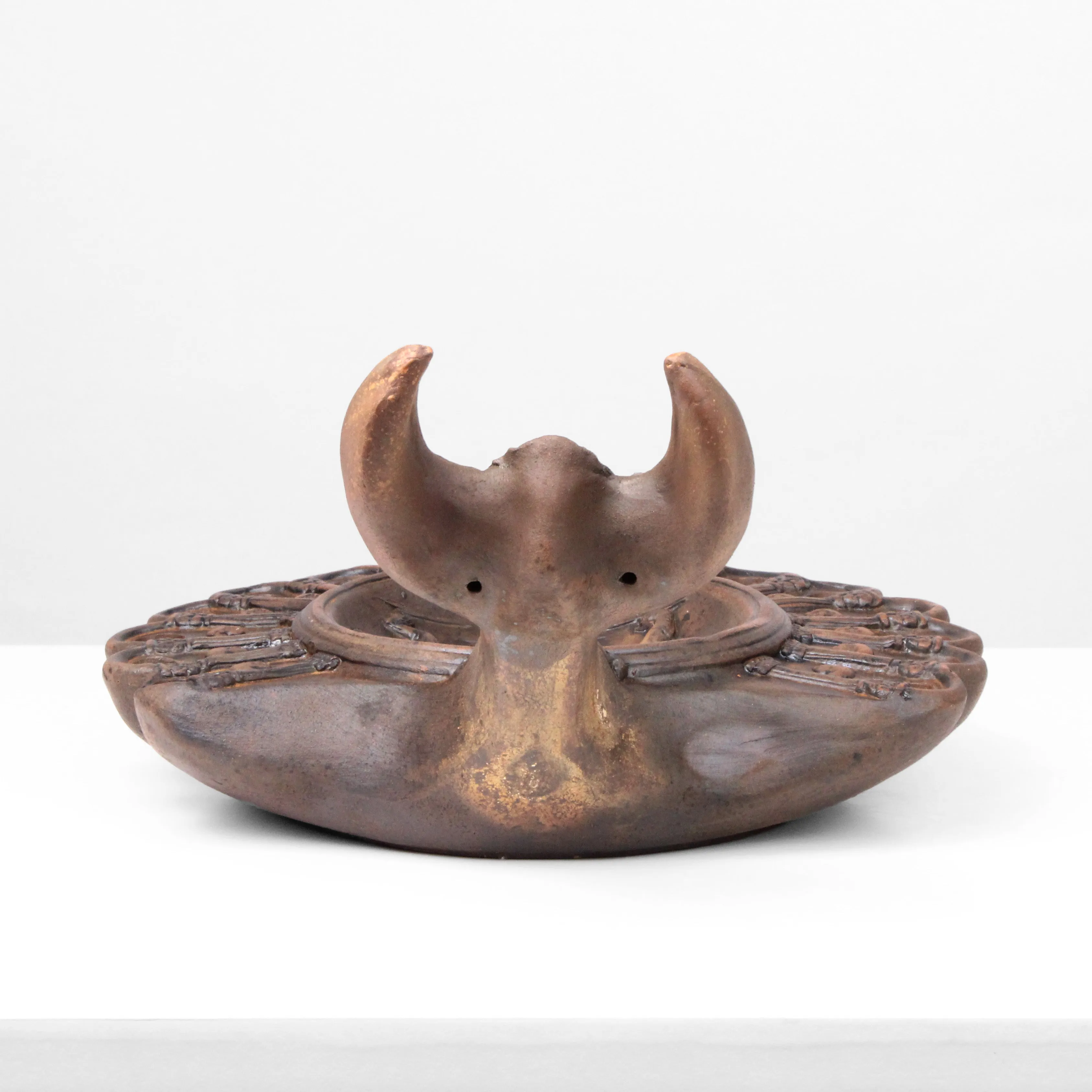 Oil Lamp of Gladiators with Sixteen Nozzles